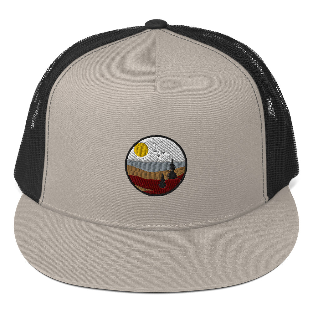 Trucker Cap - Embroidered emblem, mountains and trees